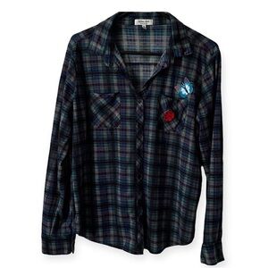 Urban Girl Shirt Women’s Junior Size XL‎ Button Down Long Sleeve Polyester